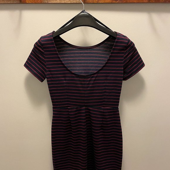 BANANA REPUBLIC • BNWT • Striped Navy/Red Dress S0P - Picture 2 of 4